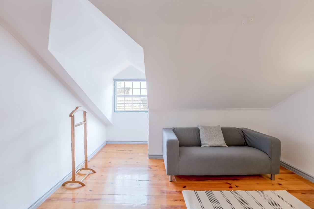 Bright & Spacious Alfama Apartment, By Timecooler Lisbona Esterno foto