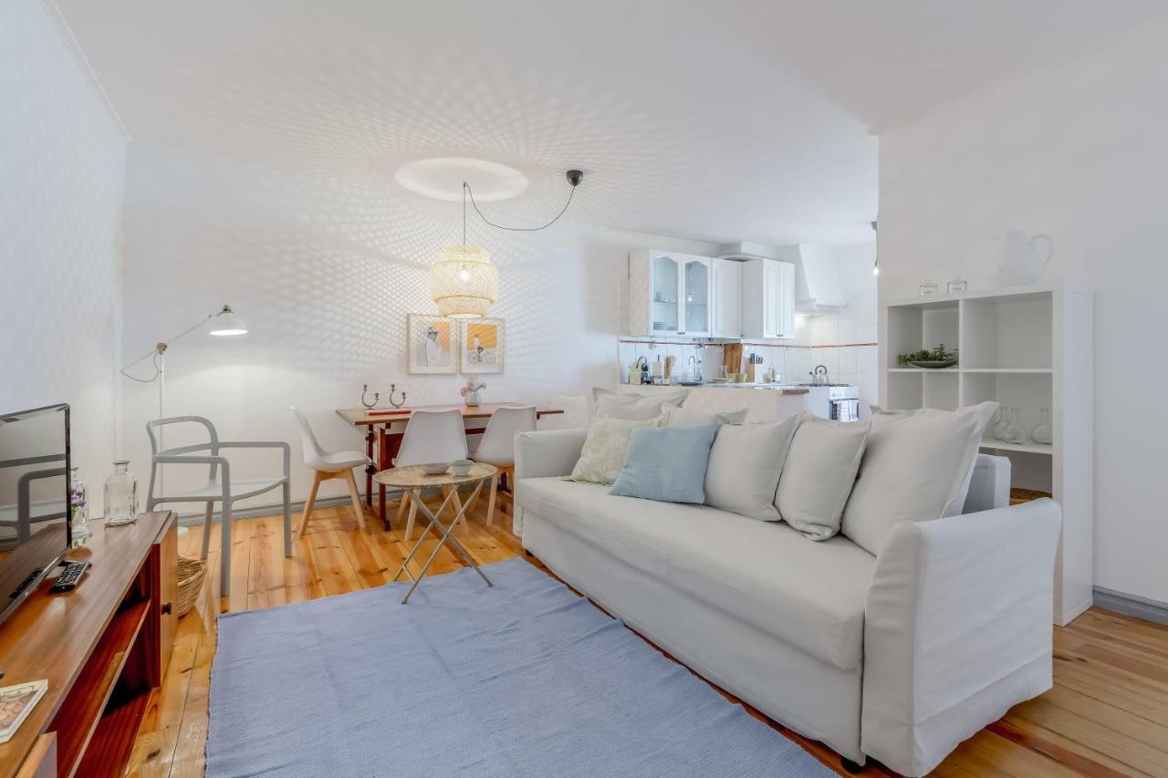 Bright & Spacious Alfama Apartment, By Timecooler Lisbona Esterno foto