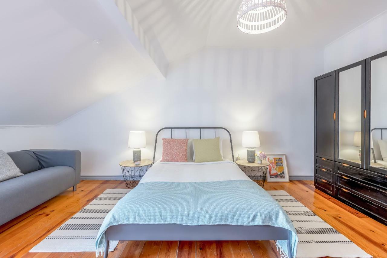 Bright & Spacious Alfama Apartment, By Timecooler Lisbona Esterno foto