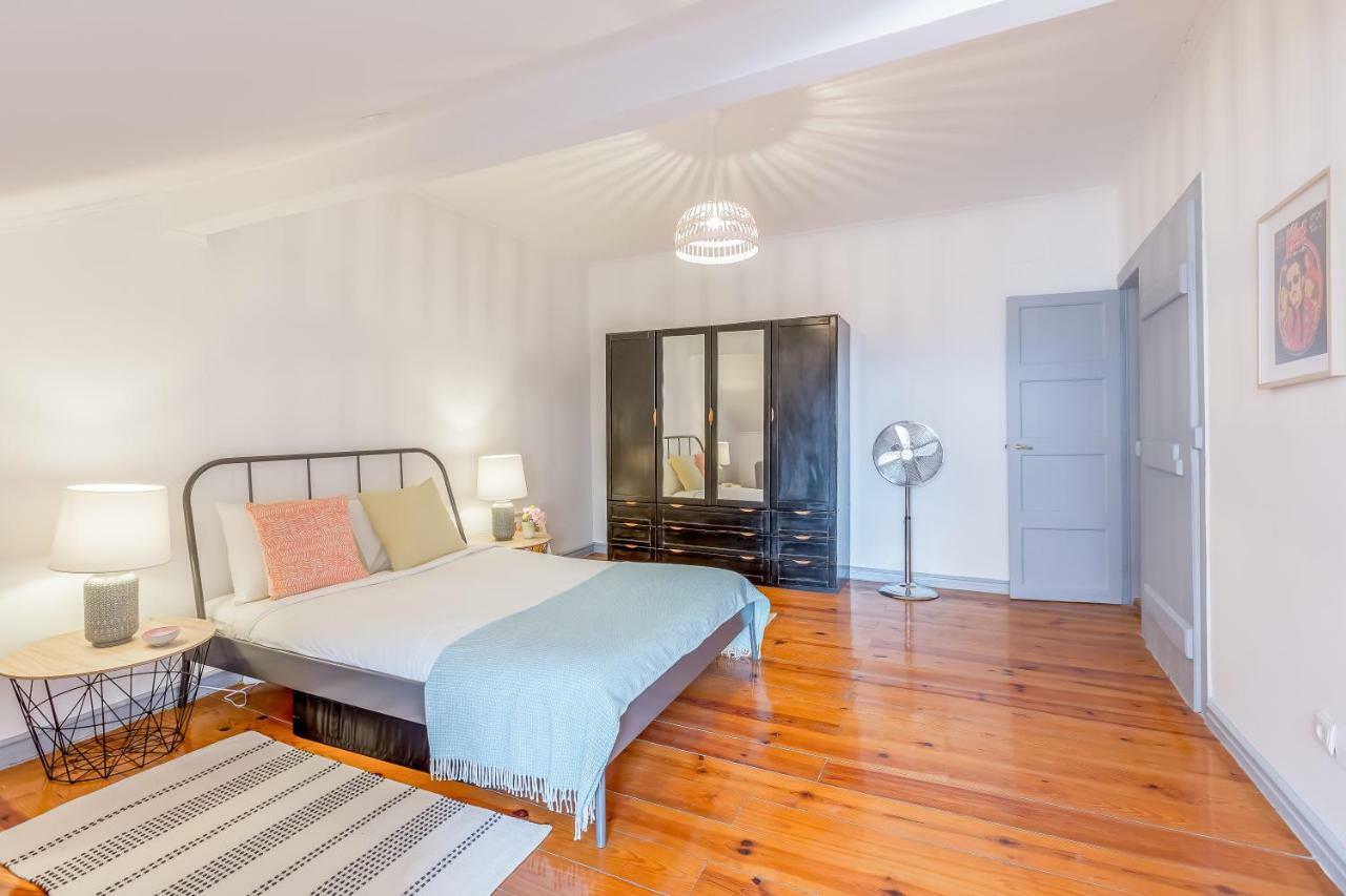 Bright & Spacious Alfama Apartment, By Timecooler Lisbona Esterno foto